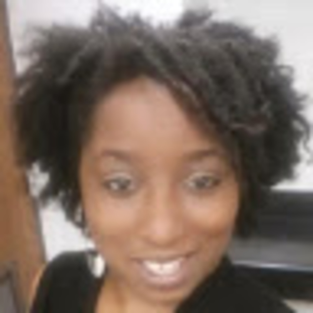 Meet your Posher, Alicia